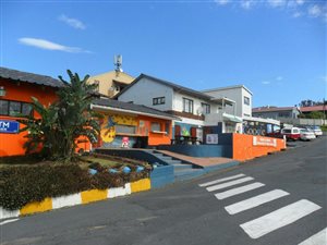 352 m² Retail Space in Glenmore