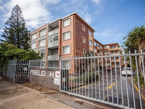 2 Bed Apartment in St Georges Park