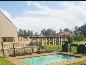 521 m² Land available in Century Manor