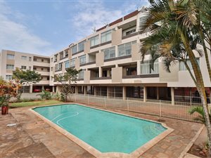 2 Bed Apartment in Amanzimtoti