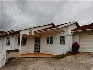 4 Bed House in Parlock