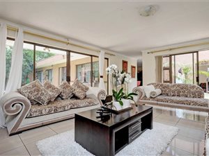 3 Bed House in Paulshof