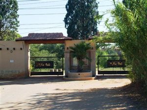 569 m² Land available in Three Rivers