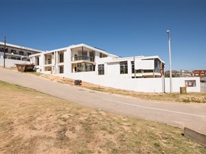 3 Bed Apartment in De Bakke