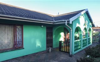 3 Bedroom House in Newlands West