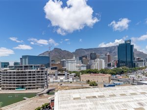 1 Bed Apartment in Foreshore