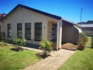 3 Bed House in Somerset West Central