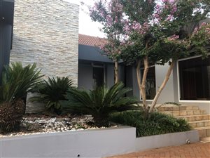 4 Bed House in Dewetshof