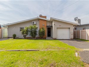 8 Bed House in Richmond Estate