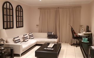 2 Bedroom Apartment in Pretorius Park