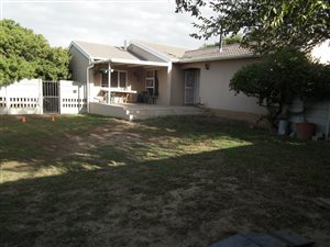 3 Bed House in Die Bos