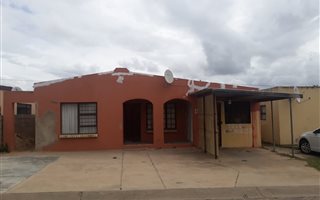 3 Bedroom House in Kwa Nobuhle