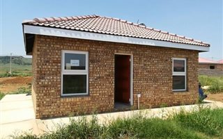 2 Bedroom House in Lenasia