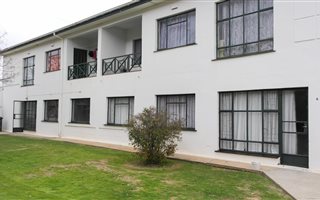 20 Bedroom Apartment in Villiersdorp