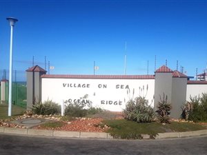 980 m² Land available in Village On Sea
