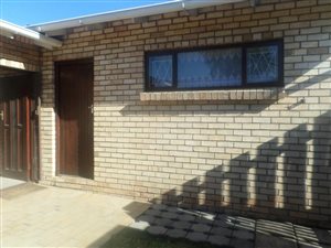 2 Bed Townhouse in Newton Park