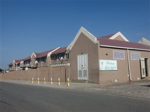 2 Bed Townhouse in Bramley View