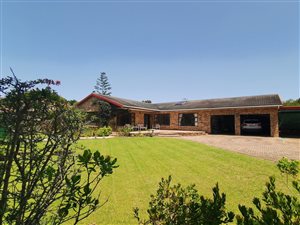 4 Bed House in Loerie Park