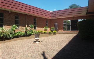 40 m² Office Space in Scottsville