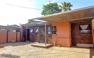 3 Bedroom Simplex in Florida