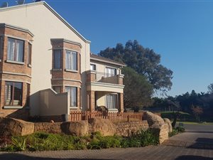 2 Bed Apartment in Randpark Ridge