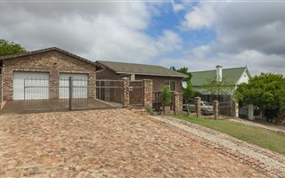 4 Bedroom House in Sunnyside