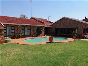 2.4 ha Farm in Vanderbijlpark Central