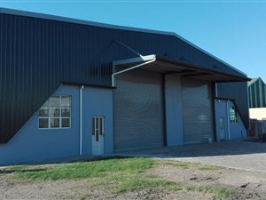 1400 m² Industrial space in Alton
