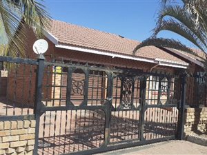 4 Bed House in Polokwane Central