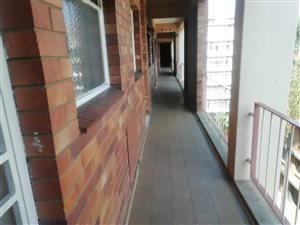 Bachelor apartment in Pretoria Central