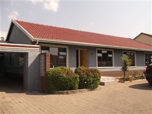 4 Bed House in Kibler Park