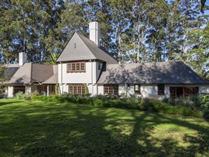 5 Bed House in Bishopscourt