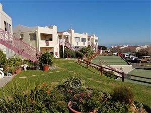 2 Bed Apartment in Mountainside