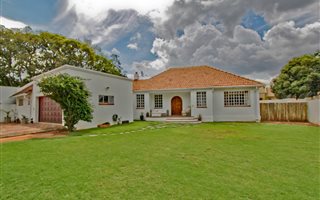 4 Bedroom House in Saxonwold