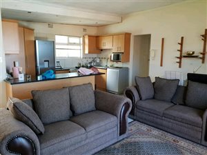 2 Bed Garden Cottage in Glenashley