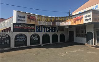 374 m² Retail Space in Selcourt