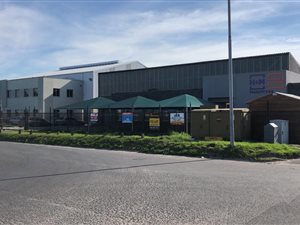 1860 m² Industrial space in Airport Industria