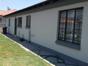 3 Bed House in Clarina