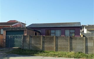 3 Bedroom House in Kwadwesi