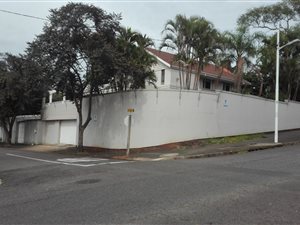 4 Bed House in Morningside