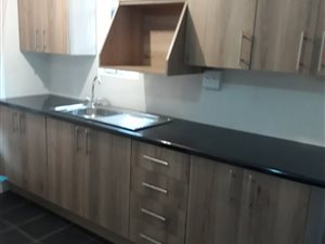 1 Bedroom Garden Cottage in Bezuidenhout Valley