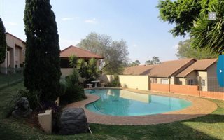 3 Bedroom Simplex in Newlands