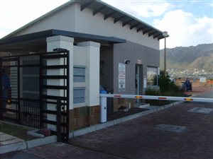 2 Bed Apartment in Whispering Pines