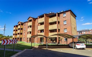 2 Bedroom House in Wonderboom South