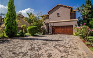4 Bedroom House in Aspen Hills