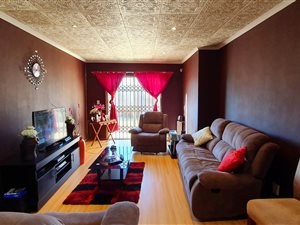 3 Bed House in Chantelle