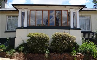3 Bedroom House in Kensington
