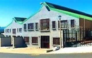 1500 m² Commercial space in Gordons Bay Central