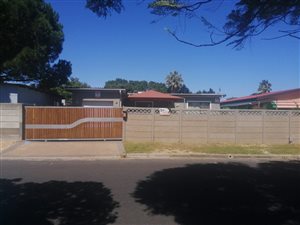 3 Bed House in Belmont Park