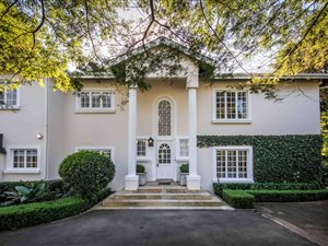 4 Bed Townhouse in Kloof